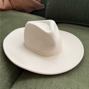 Cream Colored Felt Cowboy Hat